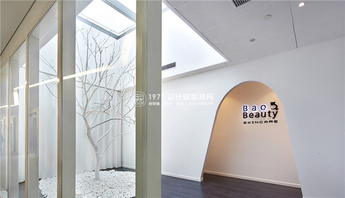 <a href=http://www.rl688.cn/meirongdiansheji/ target=_blank class=infotextkey>合肥美容院設計</a>