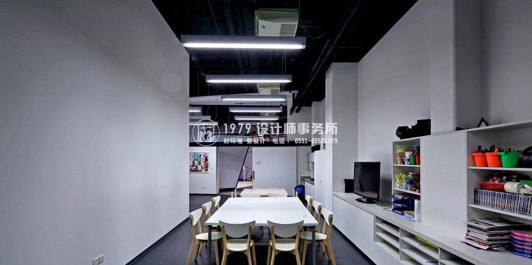 教育培訓(xùn)機構(gòu)之不同角度的講課區(qū)域效果圖